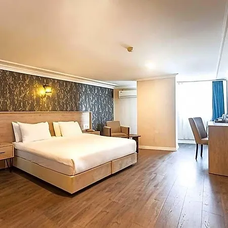 Marina Park Hotel 3*