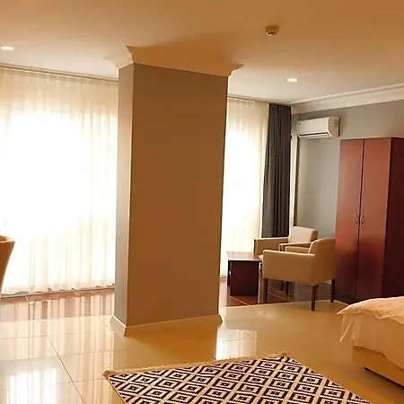 Marina Park Hotel