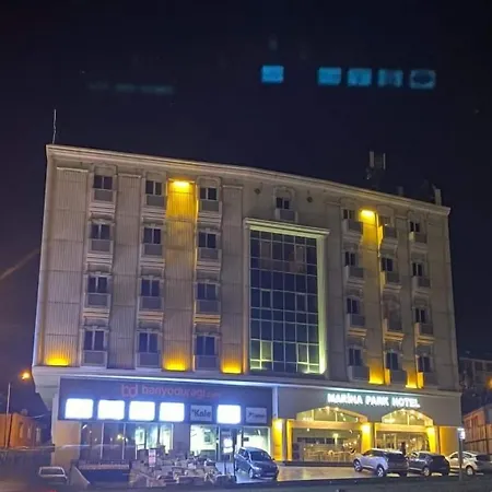 Marina Park Hotel