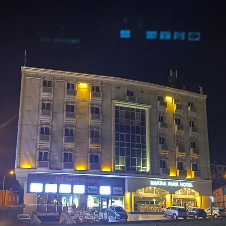 Marina Park Hotel